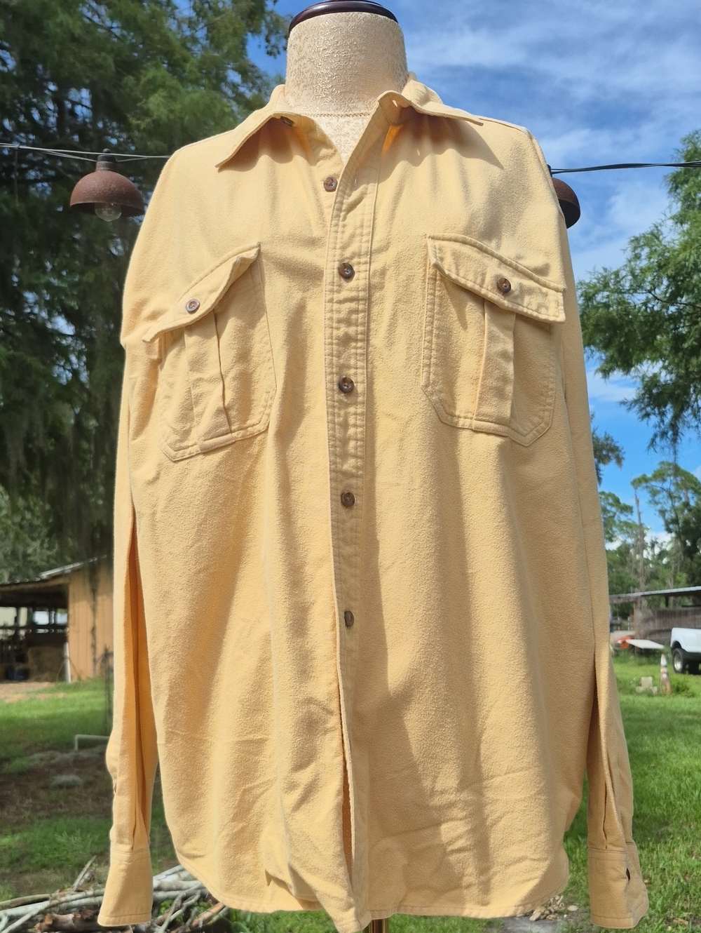 Eddie Bauer XL Long Sleeve Button Up 100% Cotton Yellow Flannel Mens Shirt Soft